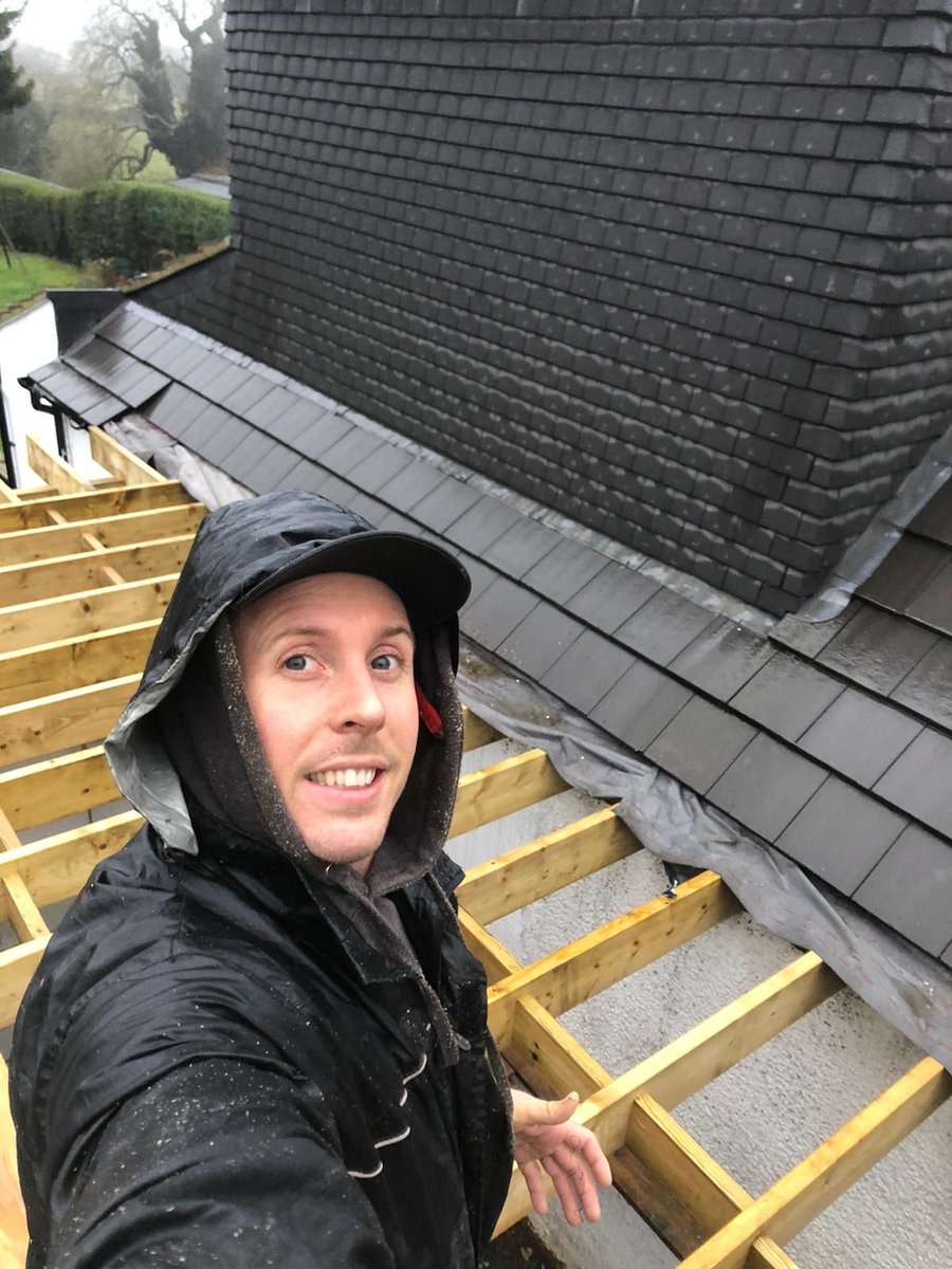 MasterBuildDev1's tweet image. Our team give 100% on every job they do, big or small and come rain or shine! If you've got an idea in mind for a renovation project, give us a call and we'll help you realise your vision