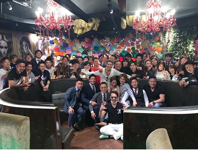 RiaLux's tweet photo. #サプライズするならルクスリア
#インスタ映え間違いなし 👌✨❤️
#プレゼントするなら #デコシャン
#喜ばれること間違いなし 🍾🍾🍾
.
詳しくはこちらへ 💁 dmもしくは‥
0662118891 お店まで直接お願いします
.
.
他にも貸切やサプライズお考えのお客様
お気軽にご相談くださいませ🙇‍♀️🙇‍♀️ https://t.co/v1JGqdoBGp
