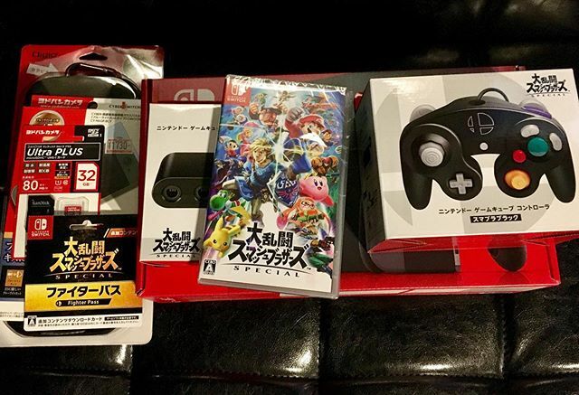 tu_punks's tweet photo. よく分かんないけどスイッチのスマブラやりたいんです。って店員さん言ったら勧められるがままこうなった。

#スマブラ 
#ニンテンドースイッチ 
#game #gamer 
#nintendoswitch 
#nintendo 
#japan #smashbros 
#ryouhou https://t.co/8mQWpublon https://t.co/lLOge8kxI3
