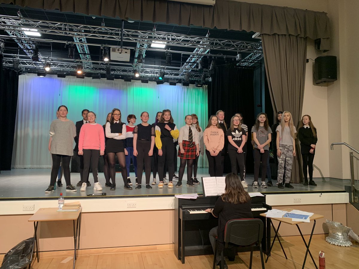 ambeesenglish's tweet image. Have you got your ticket for the Christmas concert yet? The pupils have been working exceptionally hard and would love your support on Tuesday. 🎭🎼🐝🎅🏻 #ambees #sotalented