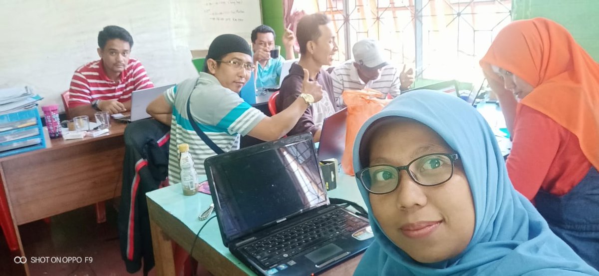 hardynata_hm's tweet photo. #MembangunDenganData
Kegiatan diakhir pekan tetap menjalan tugas dan tanggungjawab bersama kawan2 yg tetap kompak
#Sipede
#TppiRiau
#TppiKepMeranti
@jokowi @halimiskandarnu @DodiShawana @adi_turyanto @waksuai123 @Ambari_arch @abdiyusri https://t.co/rvDA5LAXLV