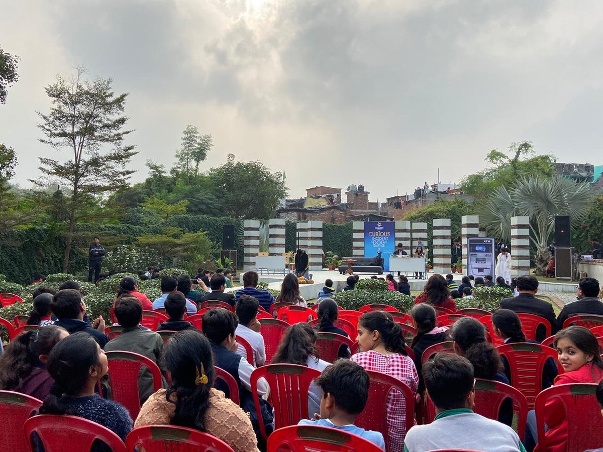 BHIS_official's tweet photo. The closed performance by students captivated the audience at Billabong High International School Cantonment, Kanpur.
The closed performance in full swing drew thunderous applause from the audience!
#ClosedPerformance #Students #BHISCantonment #Kanpur #Audience #Applause https://t.co/FwEK1NaAbN