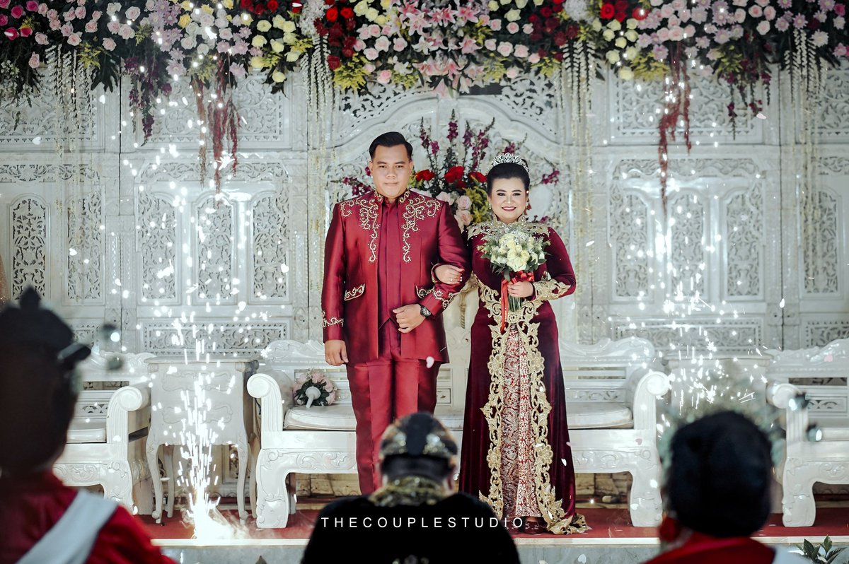 annisajuliaperm's tweet photo. 💍 @arbaldo_01 😍 https://t.co/lKkqzaDgVI