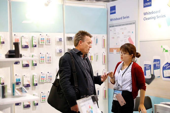 PSS_Magazine's tweet photo. Hong Kong International Stationery Fair gears up for the 2020s with eco-friendly elements and an inspiring seminar programme

https://t.co/FRLEnpkwrr

@hktdc #Stationery #Officesupplies #WritingInstruments #Gifts #OfficeSupplies #Paper #PaperProducts #SchoolStationery, #art https://t.co/fRrmJFrN78