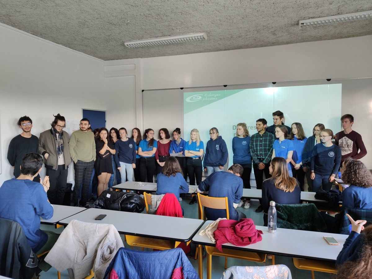 Félicitations, bon courage et plein de réussite au nouveau bureau !