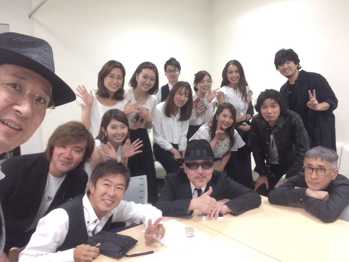 gt_fukuhara's tweet image. 先ほどのMUSIC FAIR
改めて、とても楽しいセッションでした🎸
#歌うたいのバラッド 
#raspberrylover 
#いつもの風景 

#斉藤和義 さん
#秦基博 さん
参加させて頂いた3曲とも素敵な曲&amp;amp;歌で、最高でした🎸
そして、3週連続でMUSIC FAIR
演奏させて頂き感謝です😆🎸

#MUSICFAIR #ミュージックフェア