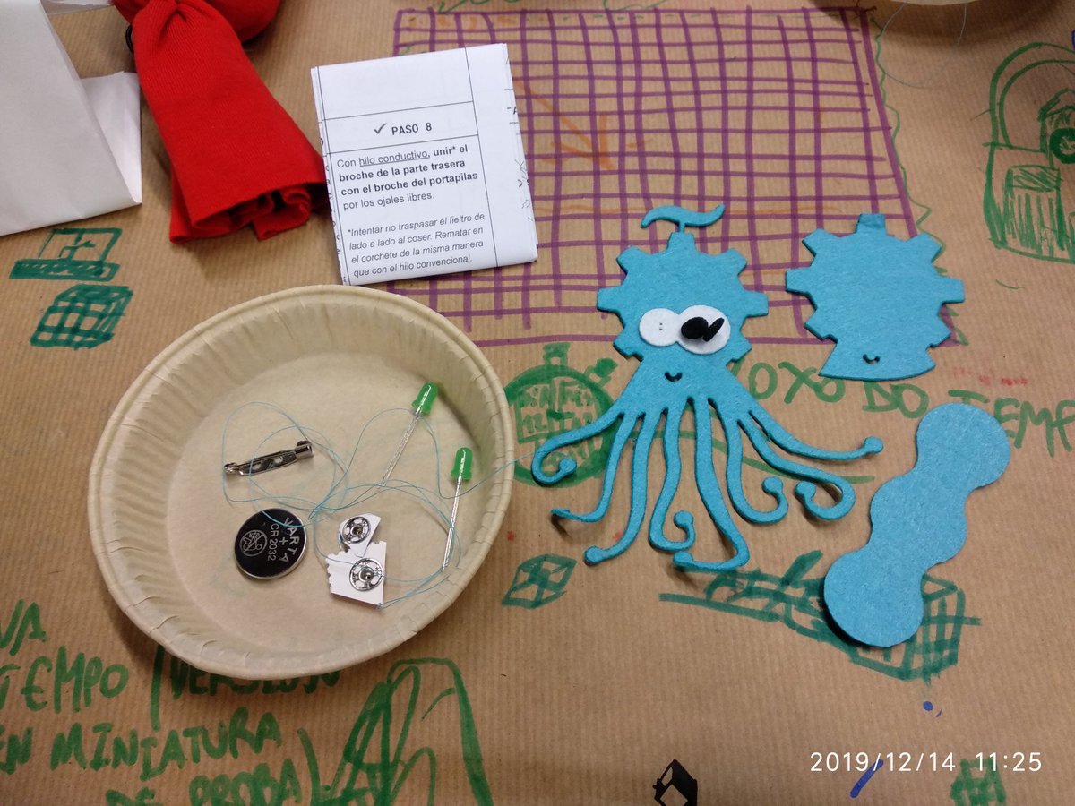 BuduPin ou <a href="/OshwiPin/">OshwiPin</a> ? 😅 Obradoiro de <a href="/Brico_Labs/">BricoLabs</a> extensión da <a href="/OSHWDem/">OSHWDem @ A Coruña</a>