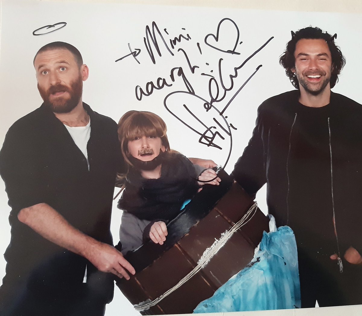 My Duo Shoot with <a href="/AidanTurner/">Aidan Turner</a> and <a href="/Deanogormano/">Dean O'gorman</a> at <a href="/walescomiccon/">Wales Comic Con</a> Telford Takeover (Sunday)

#hobbit #hobbitmovie #ori #oribarrel #oricosplay #kili #aidanturner #fili #DeanOGorman #walescomiccon #walescomiccontelfordtakeover #walescomiccon2019 #WCC2019 #Telford