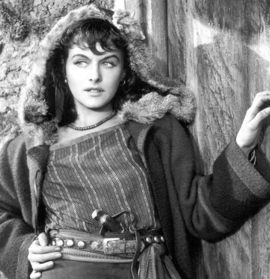 牧野 忍 映画 100年前の 映画女優 ポーレットゴダード 色褪せない チャップリン レマルク