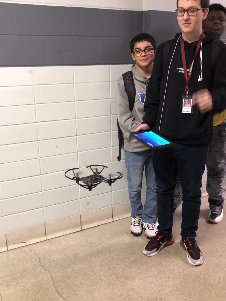 MzOutland's tweet image. Hour of Code takes flight with our Tello drones! The students programmed the drones. #fcpshourofcode2019 #hourofcode2019 @GirlsWhoCode @TCHSacademies