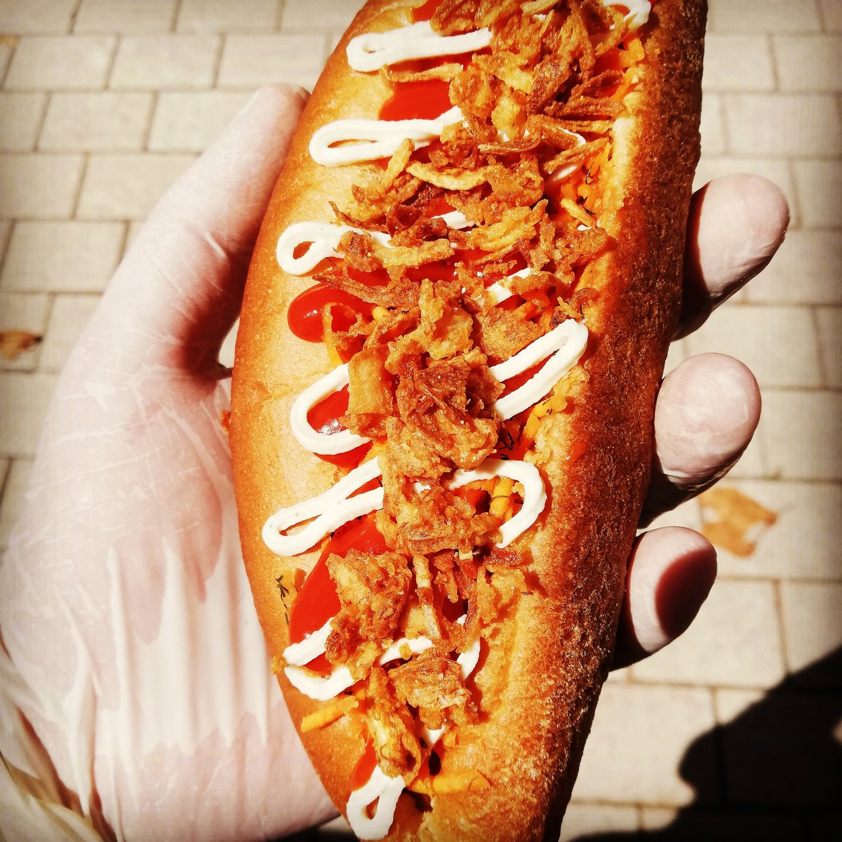 Coucou ! Après la tempête d'hier me voici de retour devant l'entrée du jardin des plantes😅. Au menu : Choucroute /Chutney de betteraves rouges et/ou Pickles de carottes à l'aneth... À tout'

#vegan #hotdogs #Toulouse #streetfood #jardindesplantes #junkfoodvegan #vegetalien