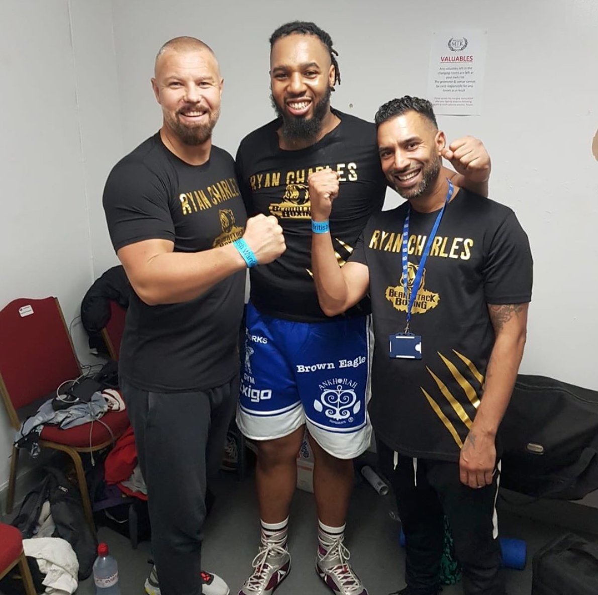 RingWalkUK's tweet photo. NEW BearAttack Boxing available at RingWalk UK please visit https://t.co/94t1b4B7ub #boxing #boxingstream #RuizJoshua2 #UsykChisora #DuboisFujimoto #wilderfury2 #AJRuiz2 #AnthonyJoshua #crawfordmayweather #CrawfordKavaliauskas #DavisGamboa #CommeyLopez #mtkfightnight #JoshuaRuiz2 https://t.co/ecQns1s8yV