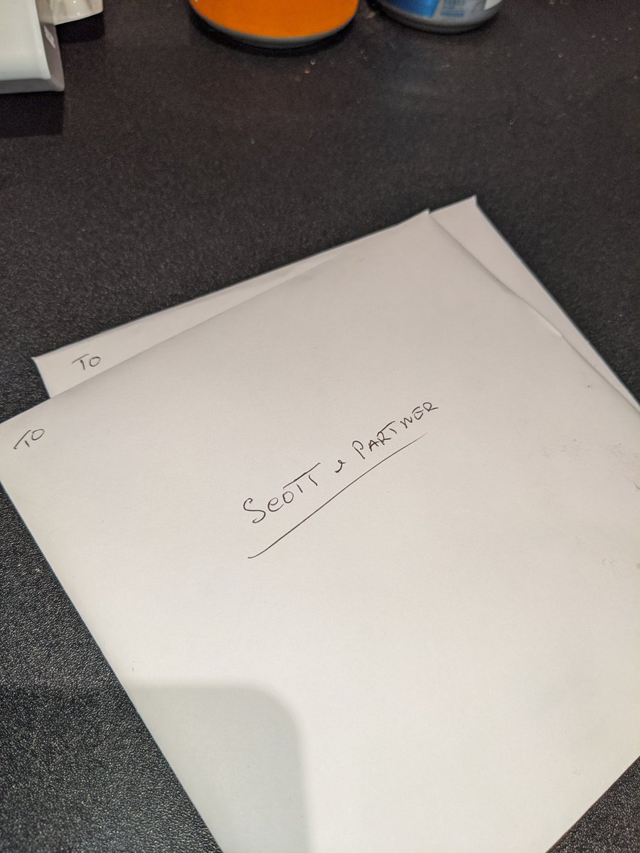 ursoemoross's tweet image. The problem being named Ross is that it sounds so like Scott that this happens a lot #explainittome