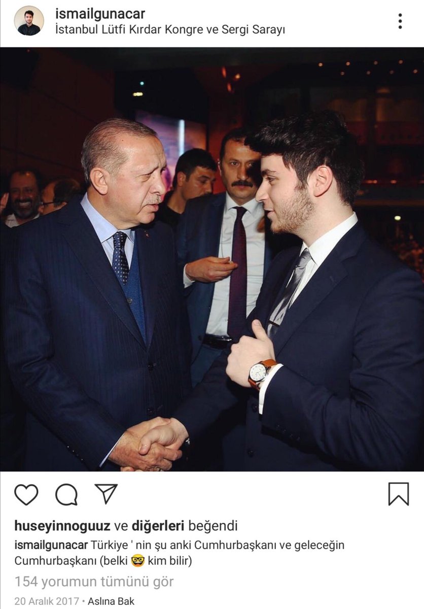 Davutoğlu'nun en azından diploması var diyen geleceğin cumhurbaşkanı(!) bu arkadaşmış. Karşında görünce elin ayağına dolaşırken diploması var mıydı 😄