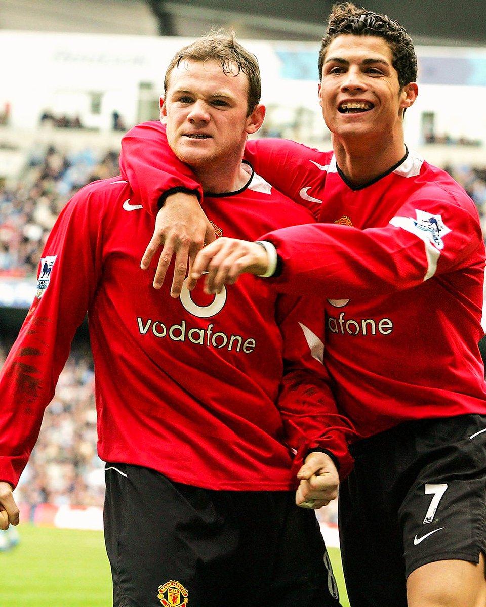 brfootball's tweet photo. Rooney. Ronaldo. Bros. 🤝 https://t.co/F07IxkS5Mc