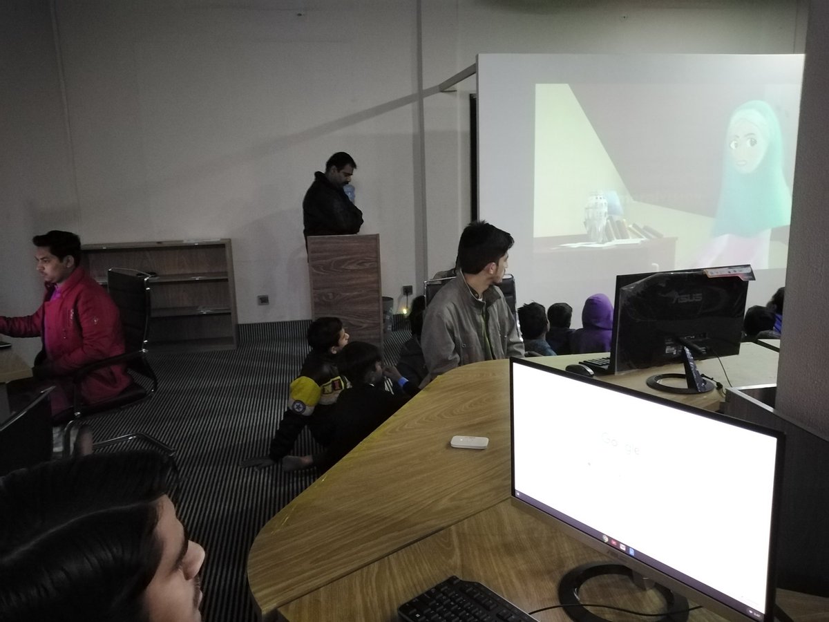 ce4kidspk's tweet image. For a #documentary on the  #Anjumane #himayat #islam they took a #photooshot of their #children in the #Ce4Kids #Lab