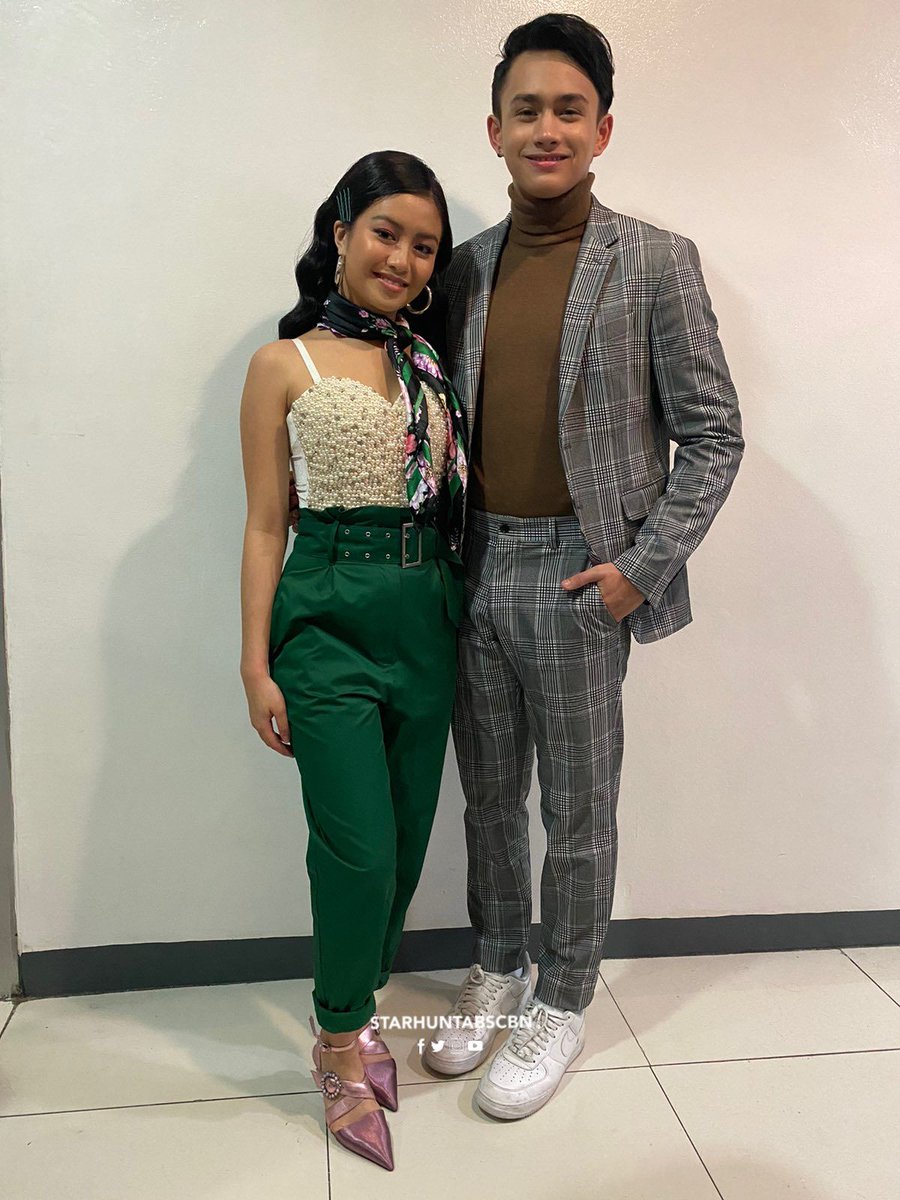 starhuntabscbn's tweet photo. Don't miss #LouDre, #KarJon, and #AshTan on ABS-CBN Christmas Special! Abangan yan ngayong gabi, Starmates! ✨ https://t.co/wB1Ya7NOwl