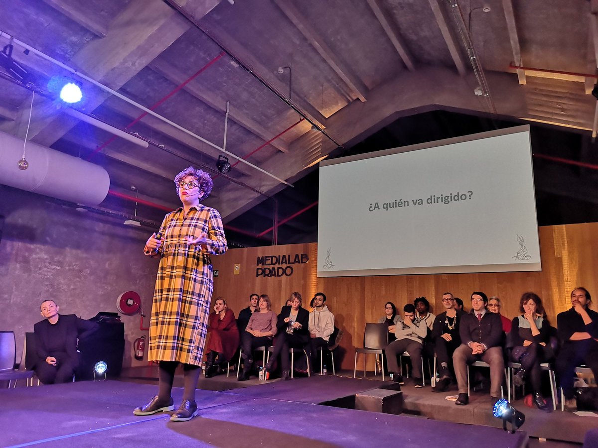 Raquel García nos cuenta sobre 'El semáforo del ruido' de #ValladolidExperimenta, una de las acciones de expansión de <a href="/exp_distrito/">Experimenta Distrito</a>. Esta iniciativa propone la creación de un semáforo que registra el nivel de ruido para estudiarlo y valorar los datos recogidos. #unañoenundía