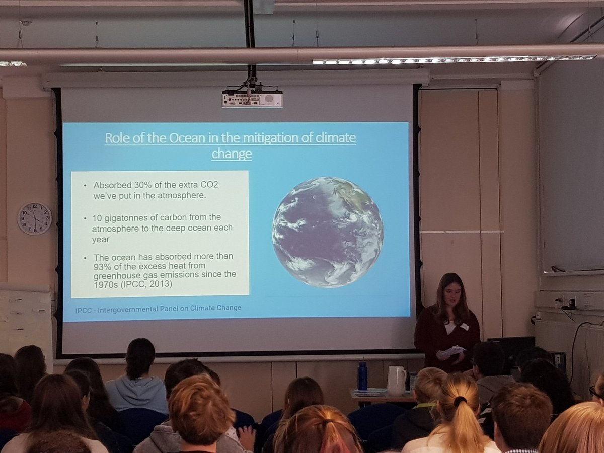 thembauk's tweet photo. 3 excellent presentations from our future #marinebiolgists on hot topics like #biodiversity of #coralreefs, and threats such as #coralbleaching and #microplastics. Thank you Fin, Alex and EsmΓ©e! Now onto learning about cephlapods π¦π #YMBSummit https://t.co/obhRTgur4L