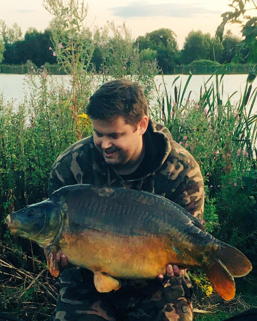 CarpChasers's tweet photo. No more politics. Just Carp Fishing.
#carp #CarpeDiem #foxint #monument1 #chunk #X5
#carpy #NGT #poweredbyNGT https://t.co/CA4ONi35a9