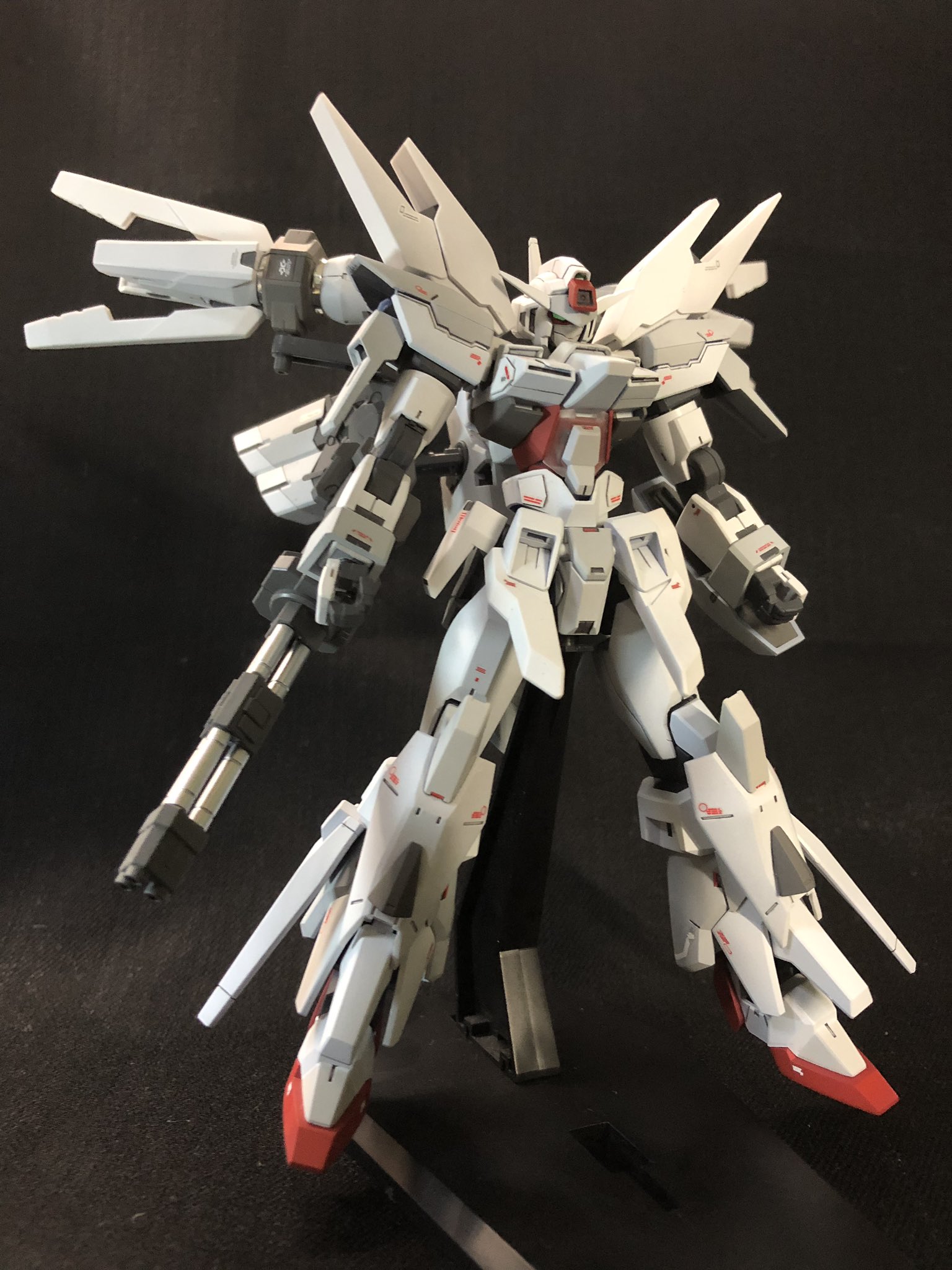 Osi ガンダムage Fx 改造品完成しました 久しぶりのミキシングでage2 3 Fx他シナンジュを使ってます ガンプラの画像を貼るとrtされると聞いて ガンプラ T Co E7fj6gjpgw Twitter