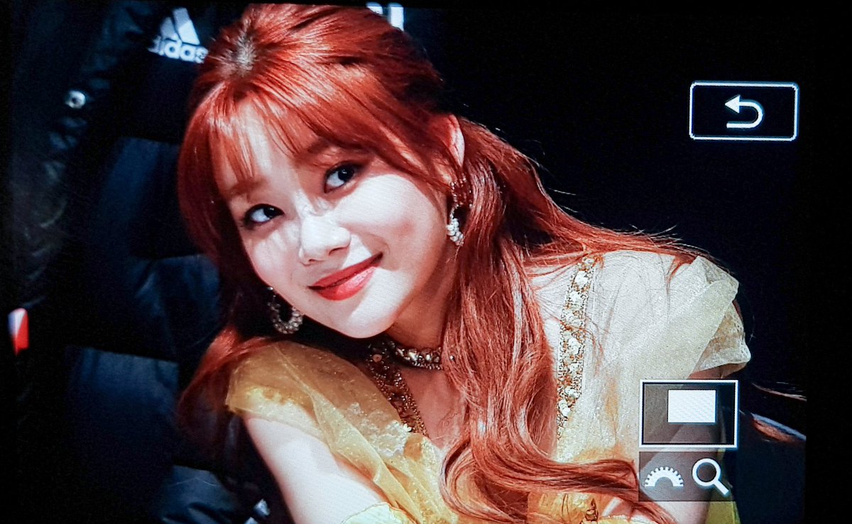 921230_net's tweet photo. 191214

나 오늘 우리언니 재입덕😭😭😭

#AOA #유나 #YUNA https://t.co/a7CJF0c8HU