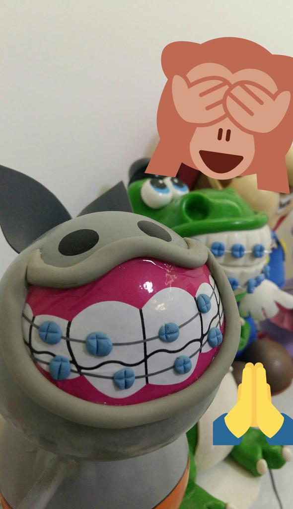 Maluangels's tweet photo. Pink smile, purple smile, blue smile...Well green smile again...#destist #braces https://t.co/NUOLZrxoPf
