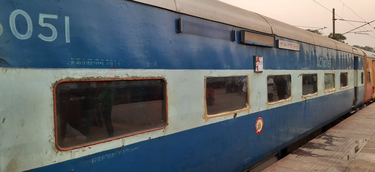 _SatyendraKumar's tweet photo. @PiyushGoyal @PiyushGoyalOffc @RailMinIndia @PMOIndia .
Situation of indian railway. Brown tape is holding AC coach windows..Are we progressing under BJP???? https://t.co/9pAo6rrzu8