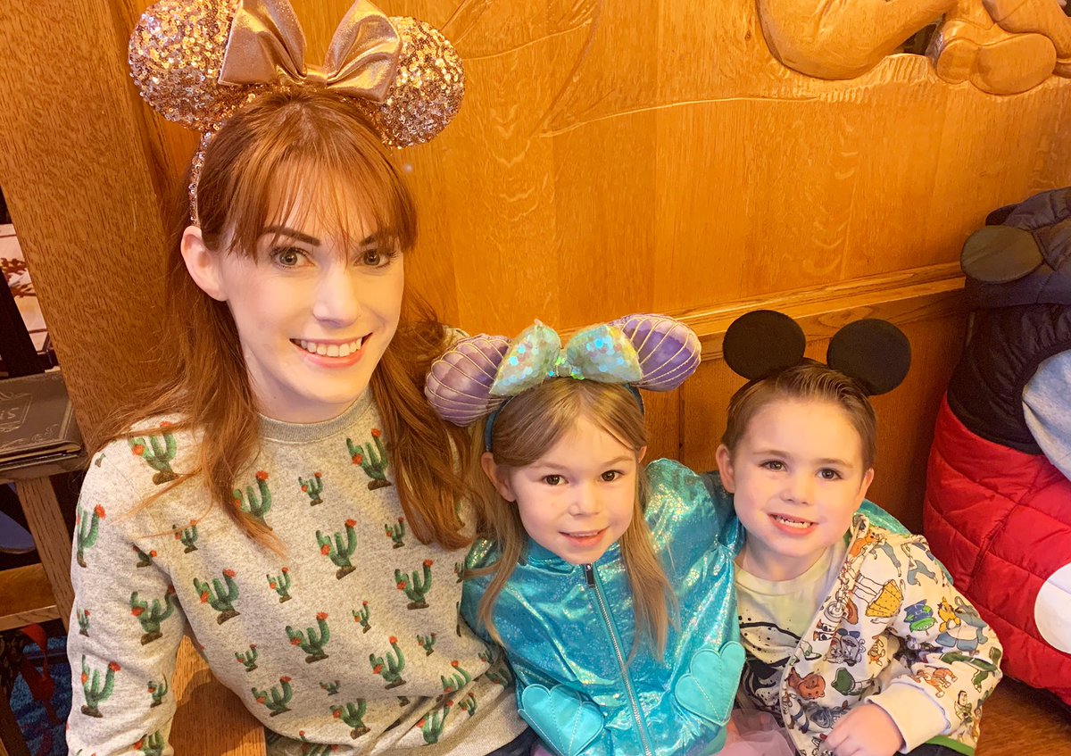 Amanda_K_Romero's tweet image. Surprise day Disney trip for my daughter’s 6th birthday 🎉🎉🎉

#StopGrowing #WorkingMama #Balance #WestRegionIRL