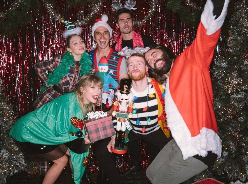 taylorswift13's tweet image. Honestly spending my 30th with the fans who have made my life what it is at jingle ball, then throwing the most aggressive holiday party known to womankind... I just.. seriously feel so lucky and will spend forever trying to find ways to say thank you. *cries in Christmas tree*