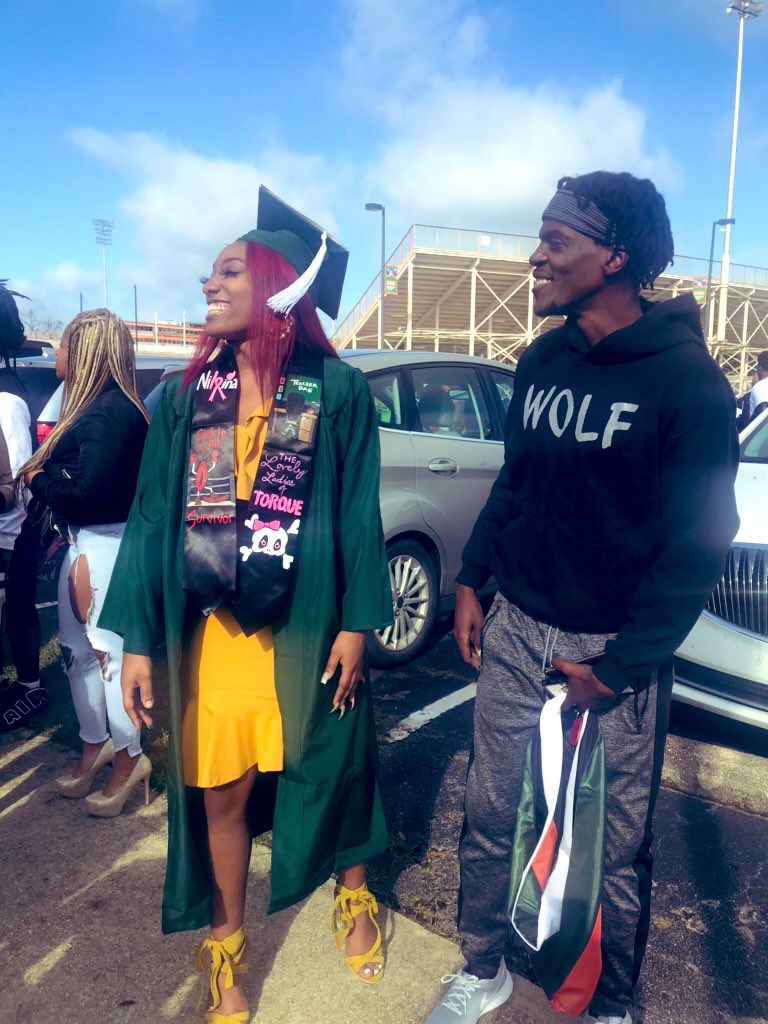 Benzel_'s tweet photo. You’ve always had my back, so I’ll always be in your corner! #MyGrad #SheDidIt! https://t.co/zrg8Xw1Ot9