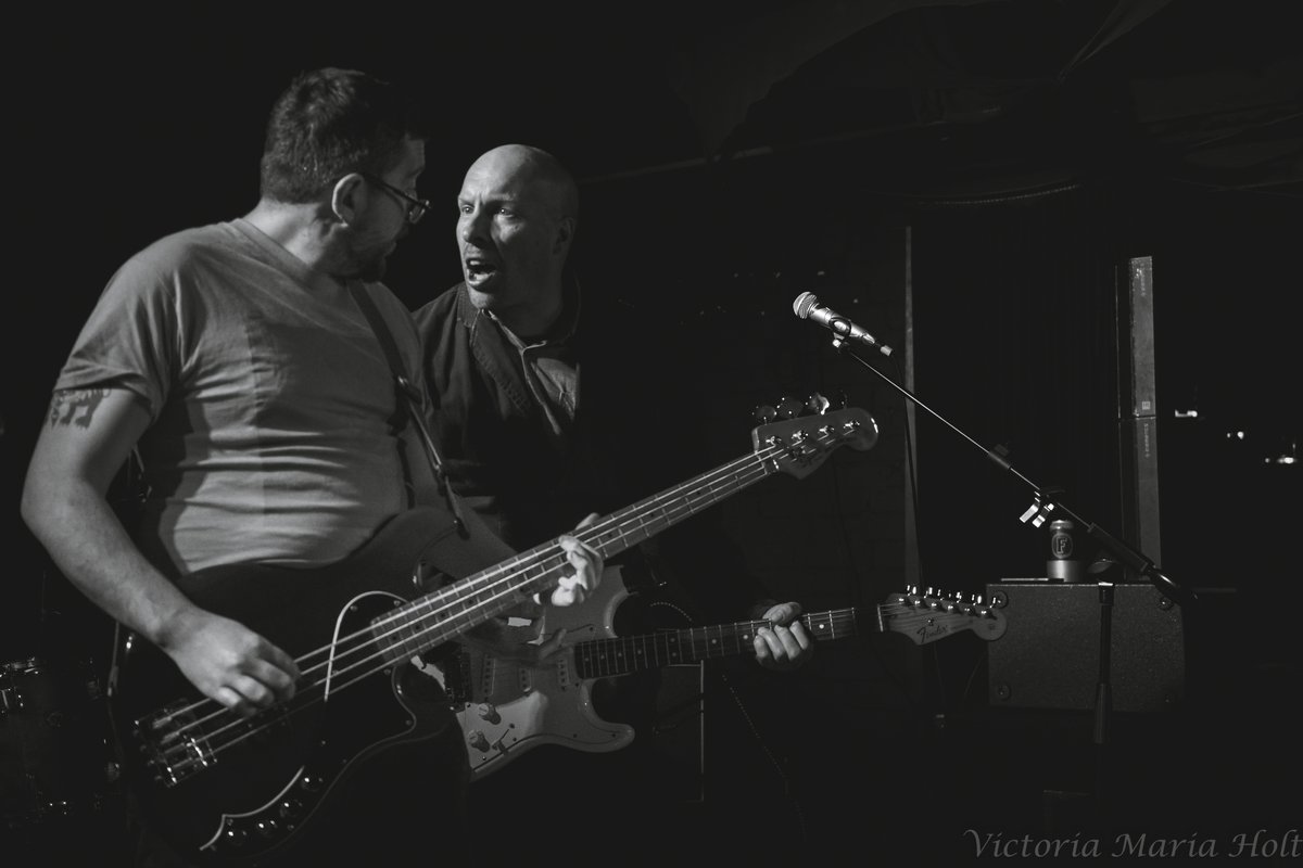 Future Transmissions tweet media