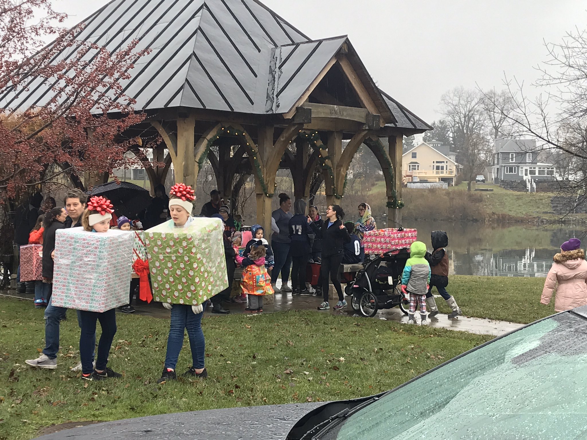 It's A Wonderful Life Festival in Seneca Falls (photo gallery