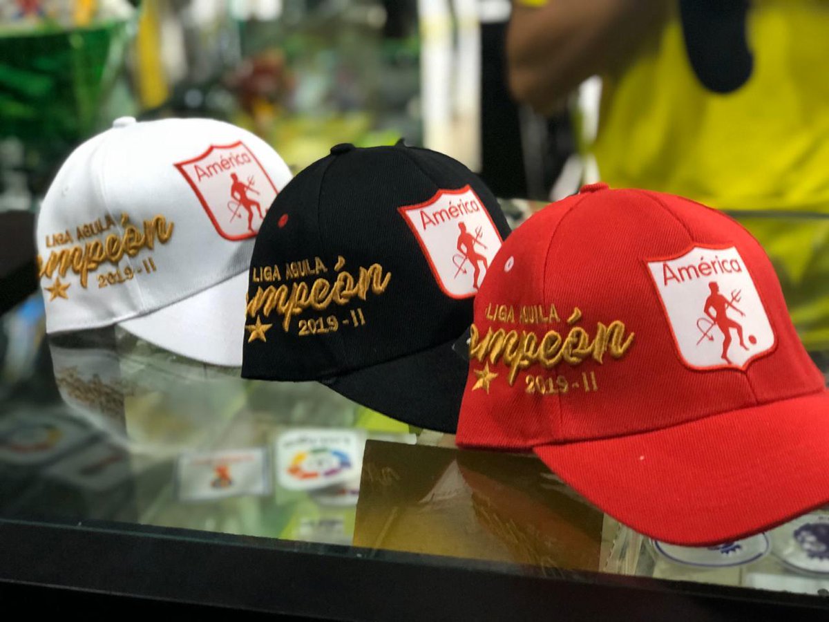 FabySport's tweet photo. La 🌟 14 sigue brilando con fuerza en el firmamento.
Encuentra en #FabySport y #MegaTienda tu Gorra Edición Especial de #AmericaCampeon 🌟14 de #OTOCaps, producto Oficial. https://t.co/TMxhY0pge2