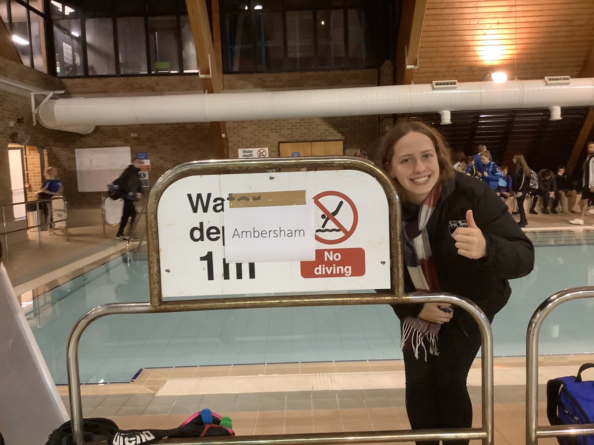 AmershamSC's tweet photo. Weโre here! Poolโs looking ๐#roadtrip #ambersham #Letsgoteam @Natswimleague https://t.co/sJ12nuQHoD