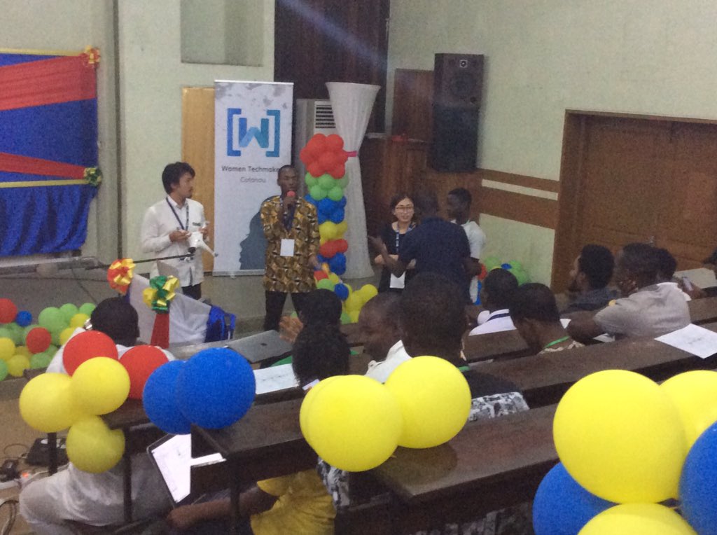 GDGCotonou's tweet image. #Drone can change #Economy #drastically ...
#DevFest2019 de @GDGCotonou, c’est aussi des découvertes et acquisitions de connaissances sur le fonctionnement et l’importance des #drones pour l’#Afrique.

“ Les drones peuvent intervenir dans plusieurs domaines de développement ...