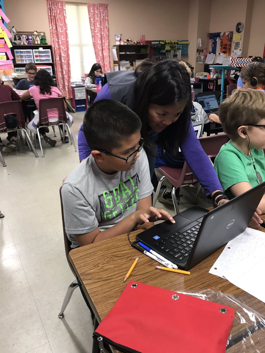 trmikrut's tweet photo. Hour of Code!  We were lucky to have a parent who does coding and volunteered her tome with us this morning. #mikrutsclassrocks #parentsareawesome https://t.co/ZcJtts2GN6