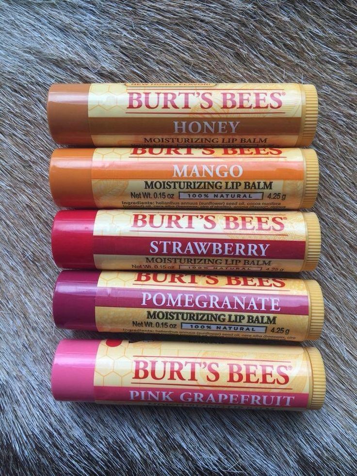 KathrynsScGifts's tweet photo. "Burt's Bees: Hot Stocking Stuffers"

#burtsbees #lipbalm #moisture #coldweather #SaturdayMorning #SaturdayVibes #bestofthedecade #best #bestgiftforward #Bestseller #LinkInBio https://t.co/D1mLUQtr8n