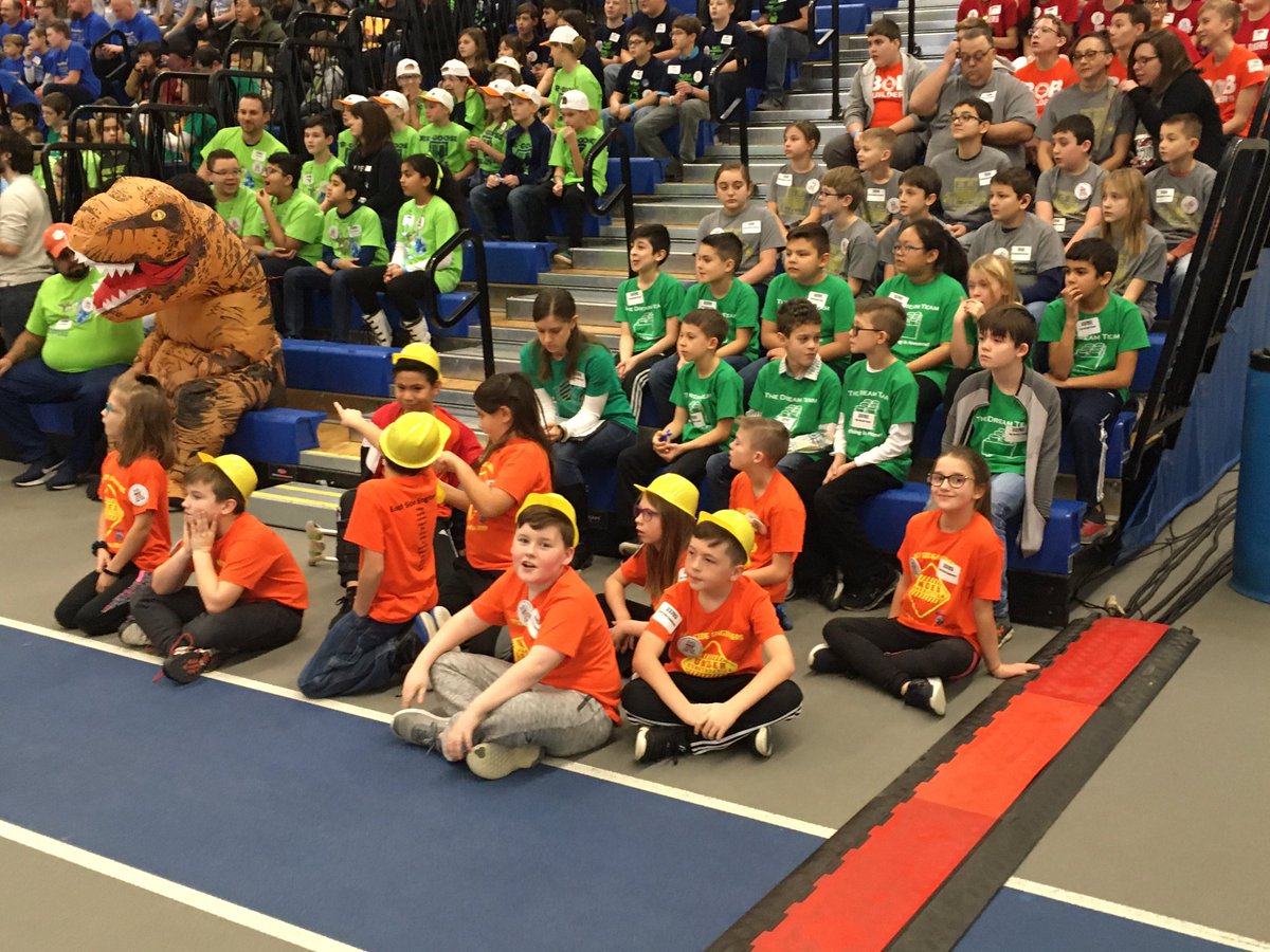 Mr. Wallick tweet media