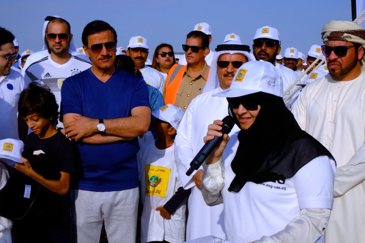 eegemirates's tweet photo. Day 4 of the annual Clean Up UAE event took place in the Emirate of Dubai, under the Patronage of the Ministry of Economy, and the presence of His Excellency Sultan Al Mansoori, Minister of Economy of the UAE at the Al qudra lakes! Thank you to all those who attended! #CleanUpUAE https://t.co/spjfndVdVv