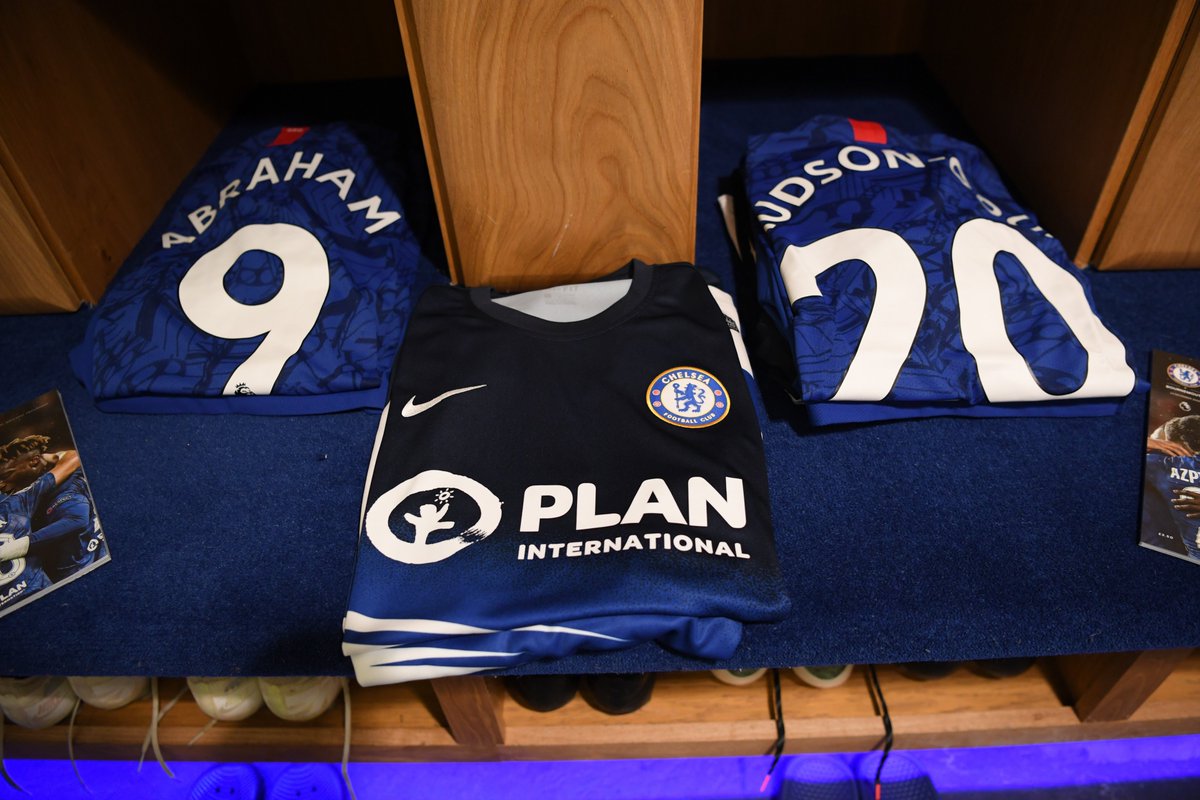 chelsea warm up kit