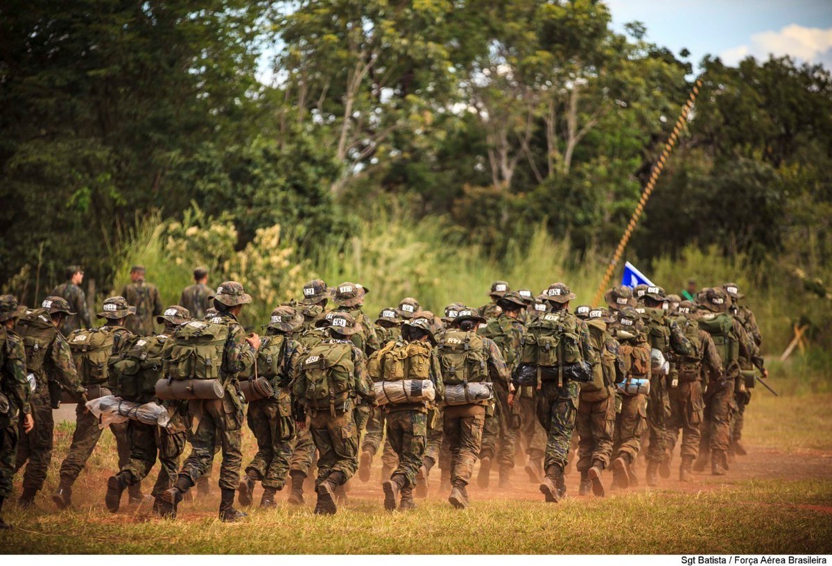 #VocêSabia?
Todo militar, durante seu curso de formação, realiza o Exercício de Campanha.  
O objetivo é capacitá-lo para enfrentar situações reais em ambiente hostil.
#FAB #EXEC #Militar #Formação #ProfissãoMilitar #Dimensão22