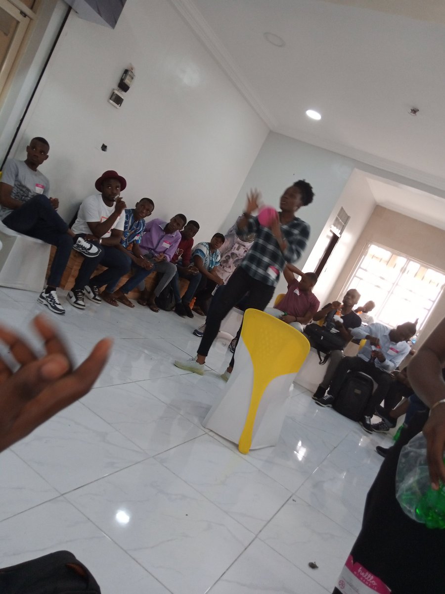 ChekwubePeters's tweet photo. #IXDAPH #IXDAPORTHARCOUT
#PORTHARCOURTDESIGNERSHANGOUT
@ixdaph @IxDA another section https://t.co/BfcTRKMZQE