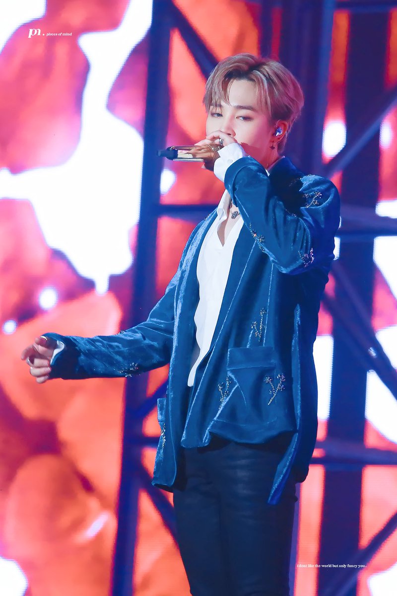 piecesofmind_jm's tweet photo. #JIMIN #지민  @BTS_twt 191214 https://t.co/2vDpOSx3sF