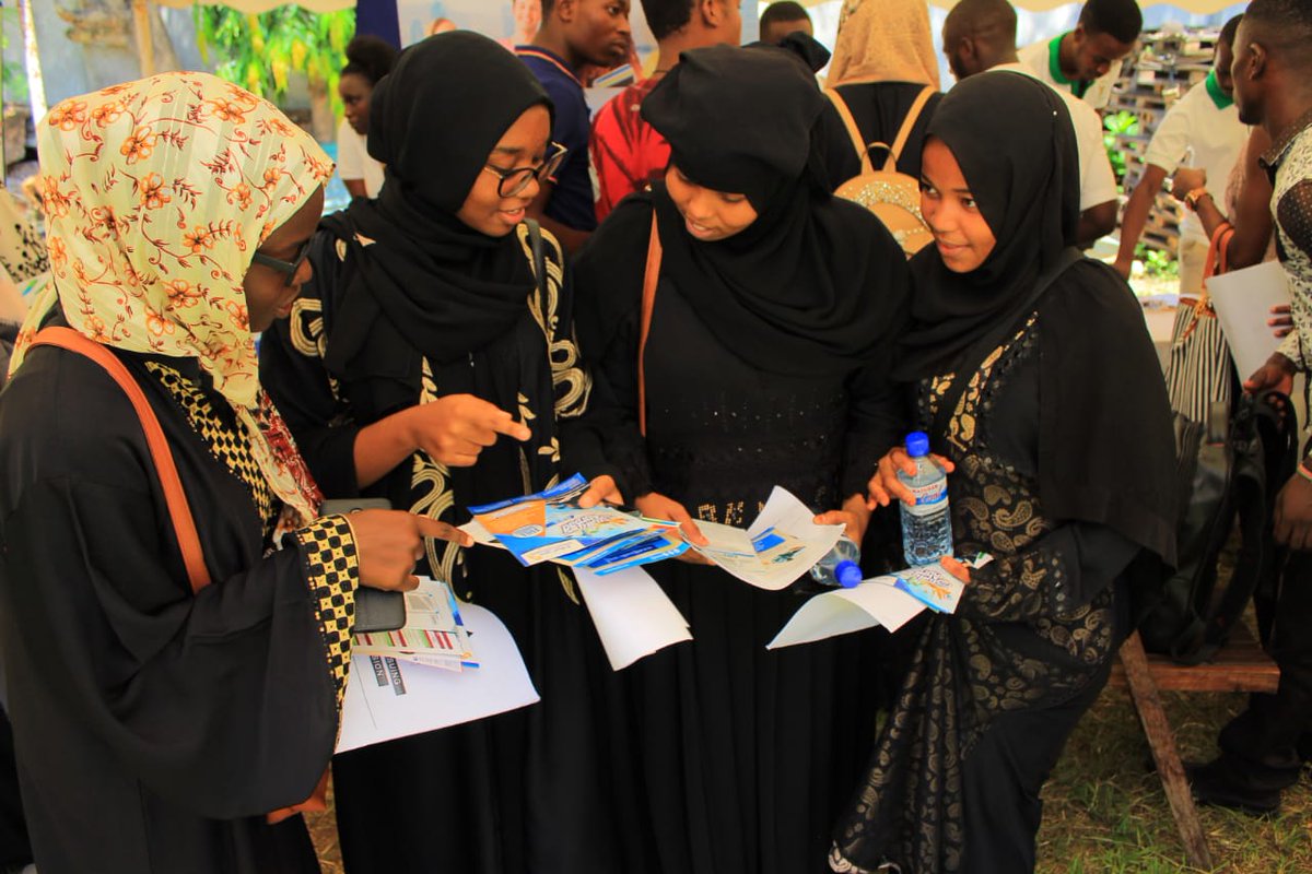 mtyorg's tweet photo. The young people of this continent are the richness of the continent. When we invest in young people, we invest into the future.
#SSP2019 @WashFellowship @YALIRLCEA @USEmbassyKenya @Kingi_William https://t.co/6t4vojxfnJ