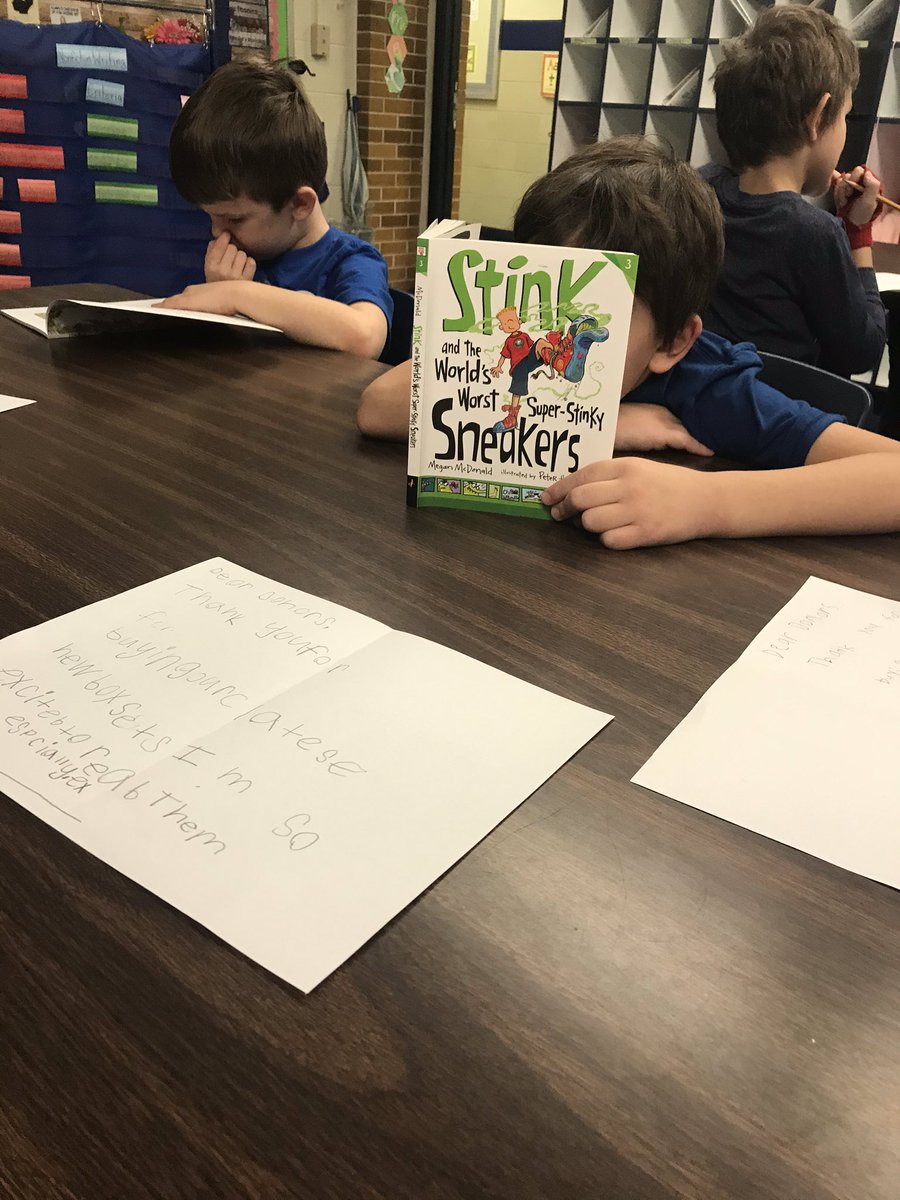 Thankful for the gift of reading and brand new chapter books! What a great start to the holiday season 🎁❤️💚 #DentonISDdelivers <a href="/DonorsChoose/">DonorsChoose</a>