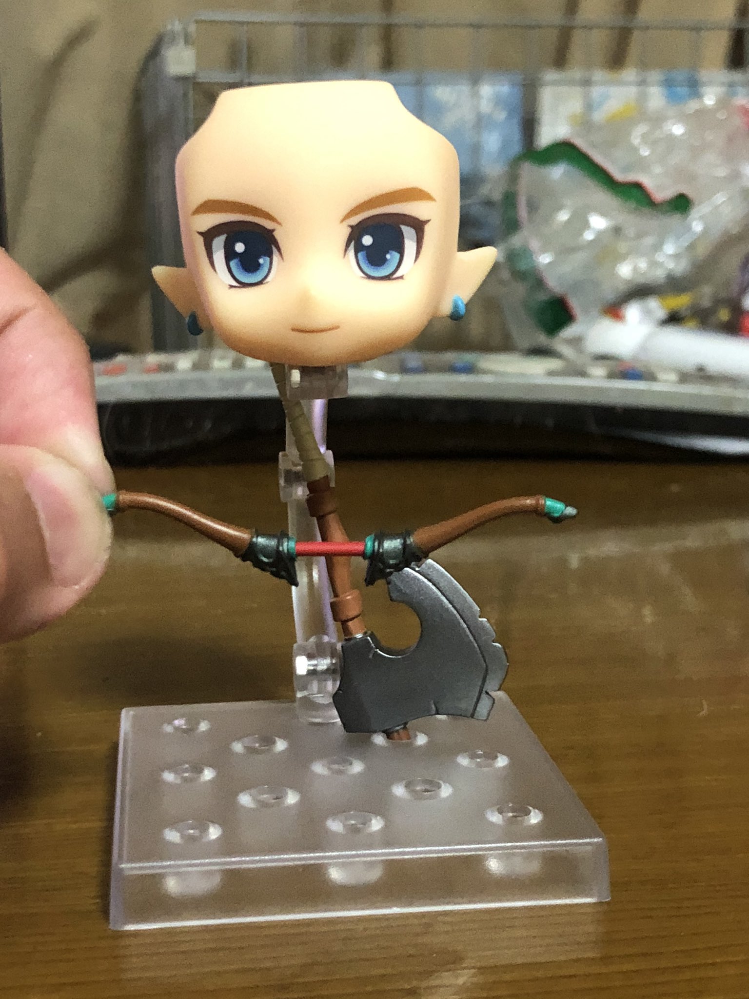 Peco 細かすぎて伝わらないモノマネ ゼルダの伝説ブレスオブザワイルドで負荷世界にした状態の時のポーチで見られる主人公のリンクの姿 T Co Dpkwhwhnrt Twitter