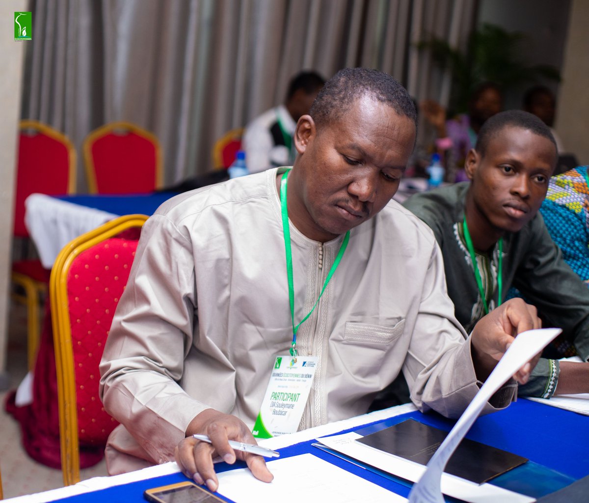 JEB_2019's tweet photo. À travers les présentations des différents panélistes,les participants au Forum International Les Journées Eco-citoyennes du Bénin se sont mieux imbriqués du lien étroit entre climat,alimentation,habitat et énergie.
#JEB2019 https://t.co/r4HXVSnQSx