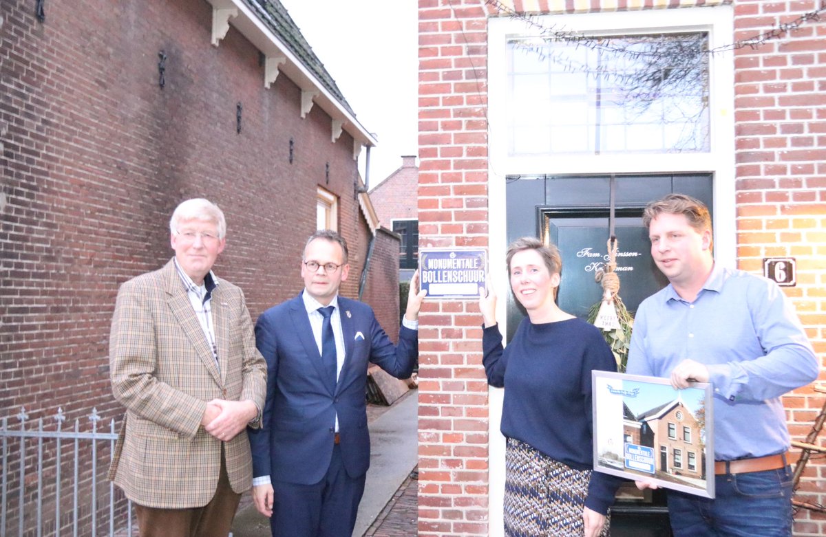 De Zwarte Tulp Prijs 2019 van het <a href="/CHGDB/">CHG</a> is uitgereikt aan Wouter Jinssen en Corina Krijgsman, eigenaars van Rijnstraat 6 in Katwijk aan de Rijn. Zij hebben de bollenschuur uit 1894 voorbeeldig gerestaureerd en voor de toekomst behouden. bollenschuren.nl/nieuws/nieuws