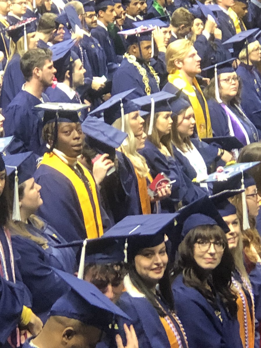 KishaKeet's tweet image. My big baby has done it!!! Proud Momma c/o2019 #UTGrad2019 @lilbeast091